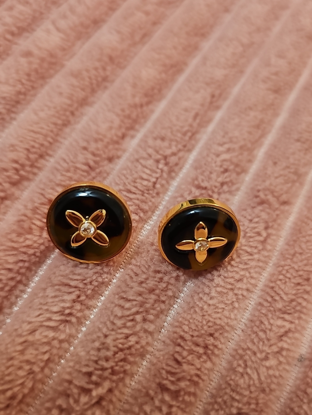 kate spade Black and Gold Floral Button Stud Earrings
